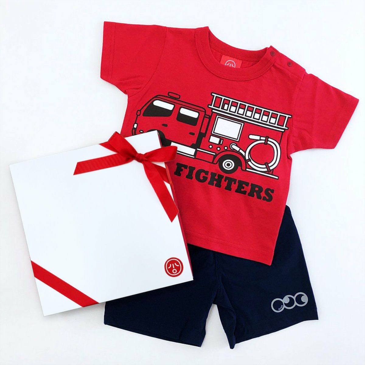ベビーギフトセット・ファイヤーファイターズ2（半袖Tシャツ/レッド＋ポケッタブルハーフパンツ）